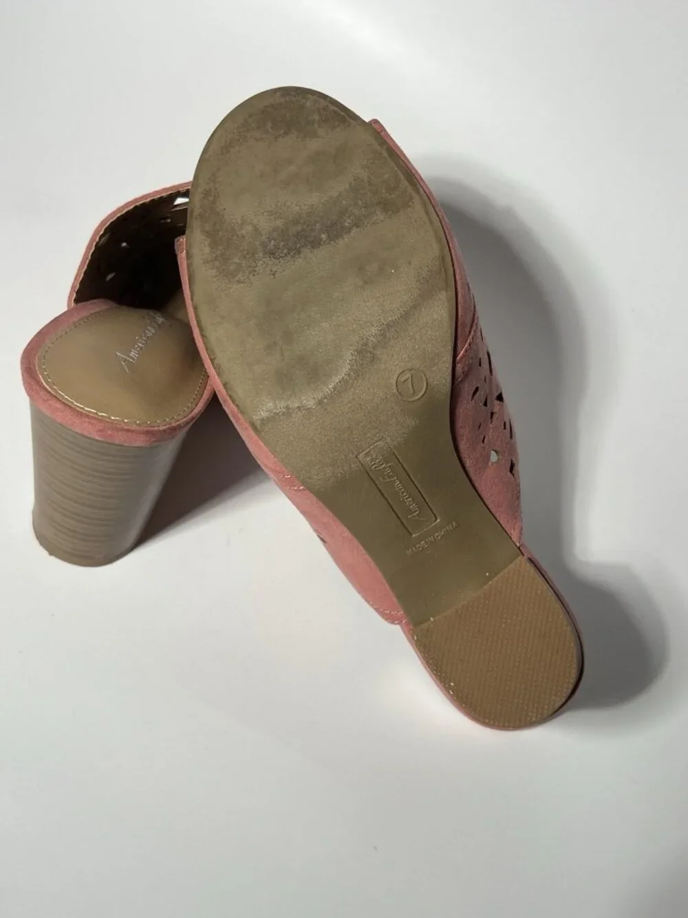 American Eagle Women’s Pink Laser Cut Block Heel Mules Size 7